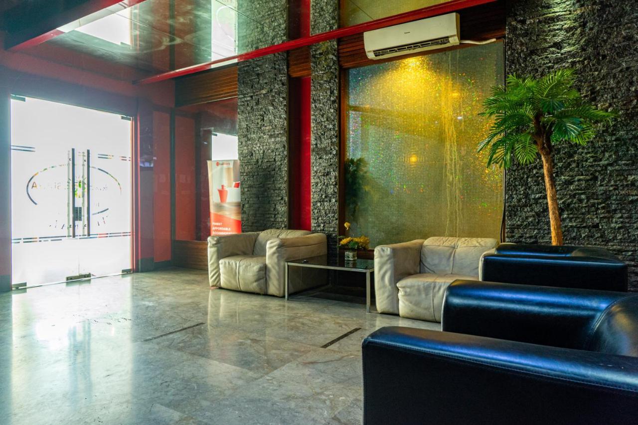 Reddoorz Plus Near Chadstone Mall Бекаси Экстерьер фото