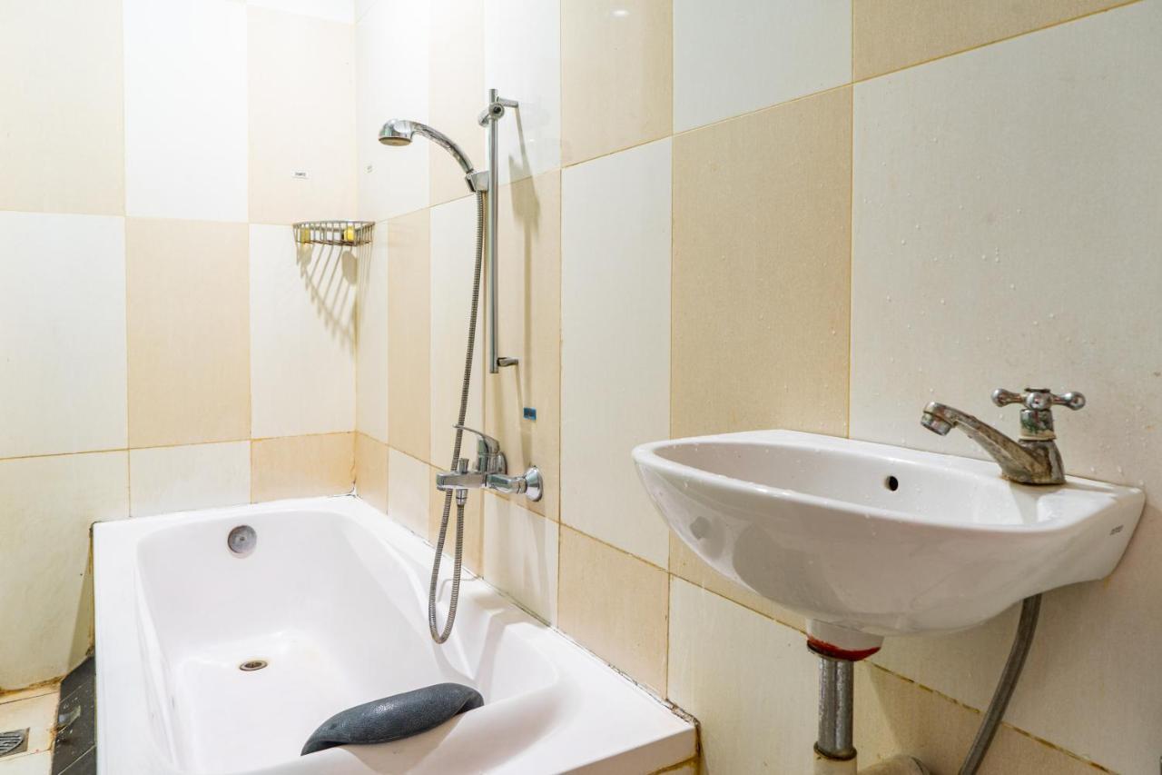 Reddoorz Plus Near Chadstone Mall Бекаси Экстерьер фото